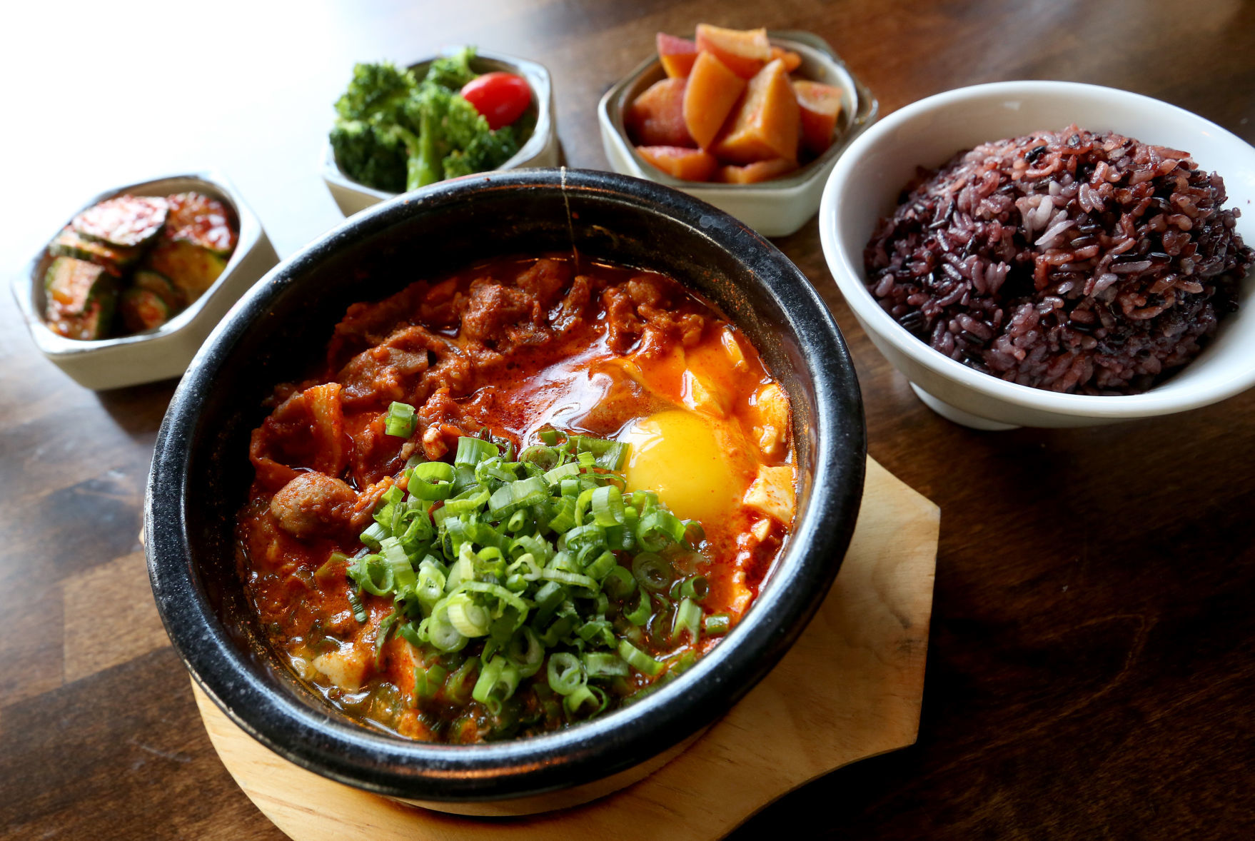 MR KIMCHI MODERN KOREAN